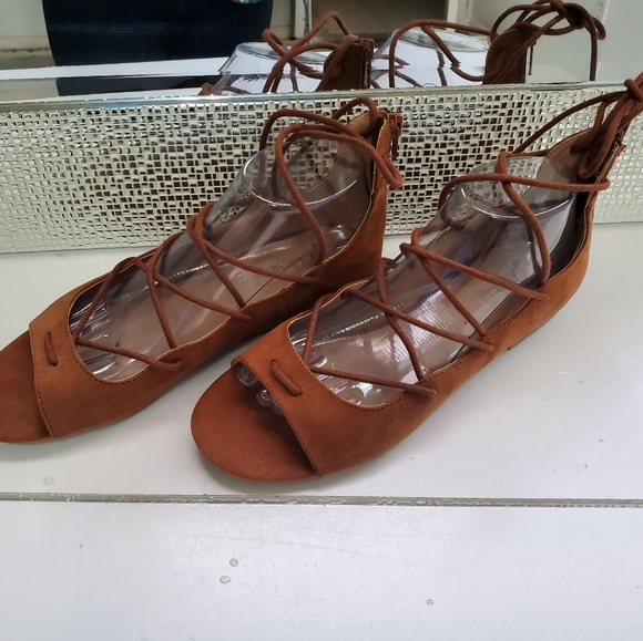 Womens  BRASH  Brown Strappy  Sandals Size 9 - Picture 2 of 4